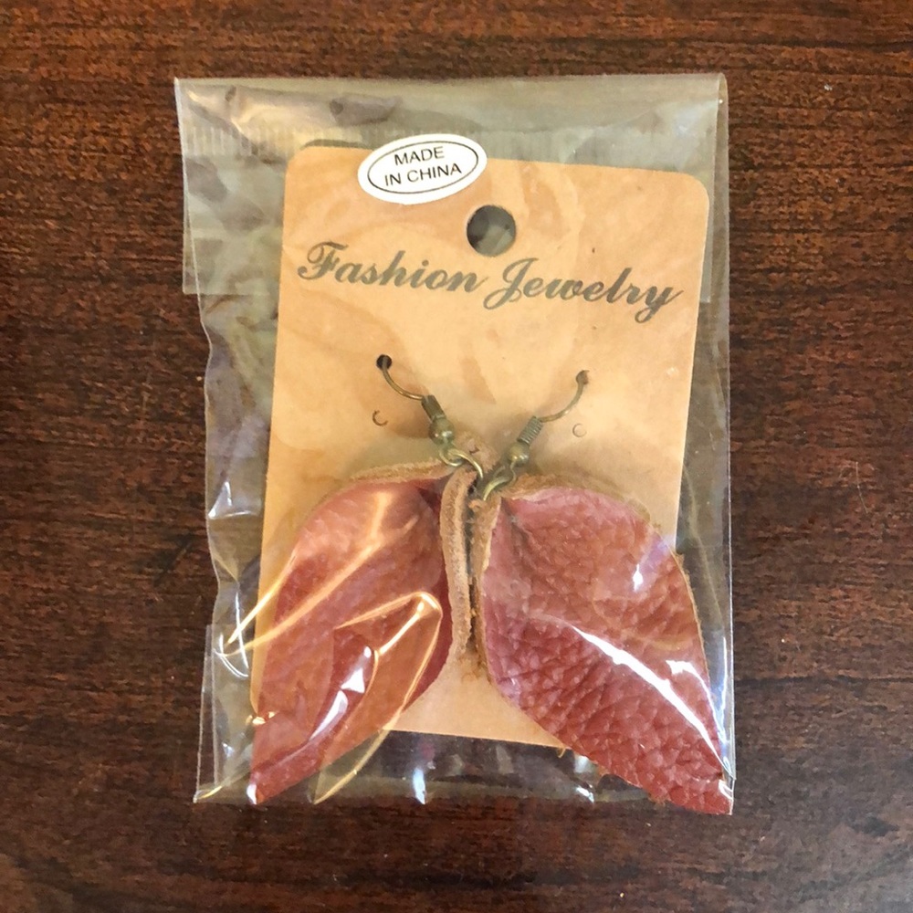 Tear drop leather earrings